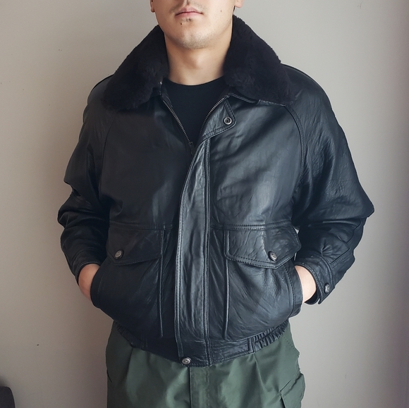 Vario Max Other - Vintage Genuine Leather Bomber Jacket with Fur Trim